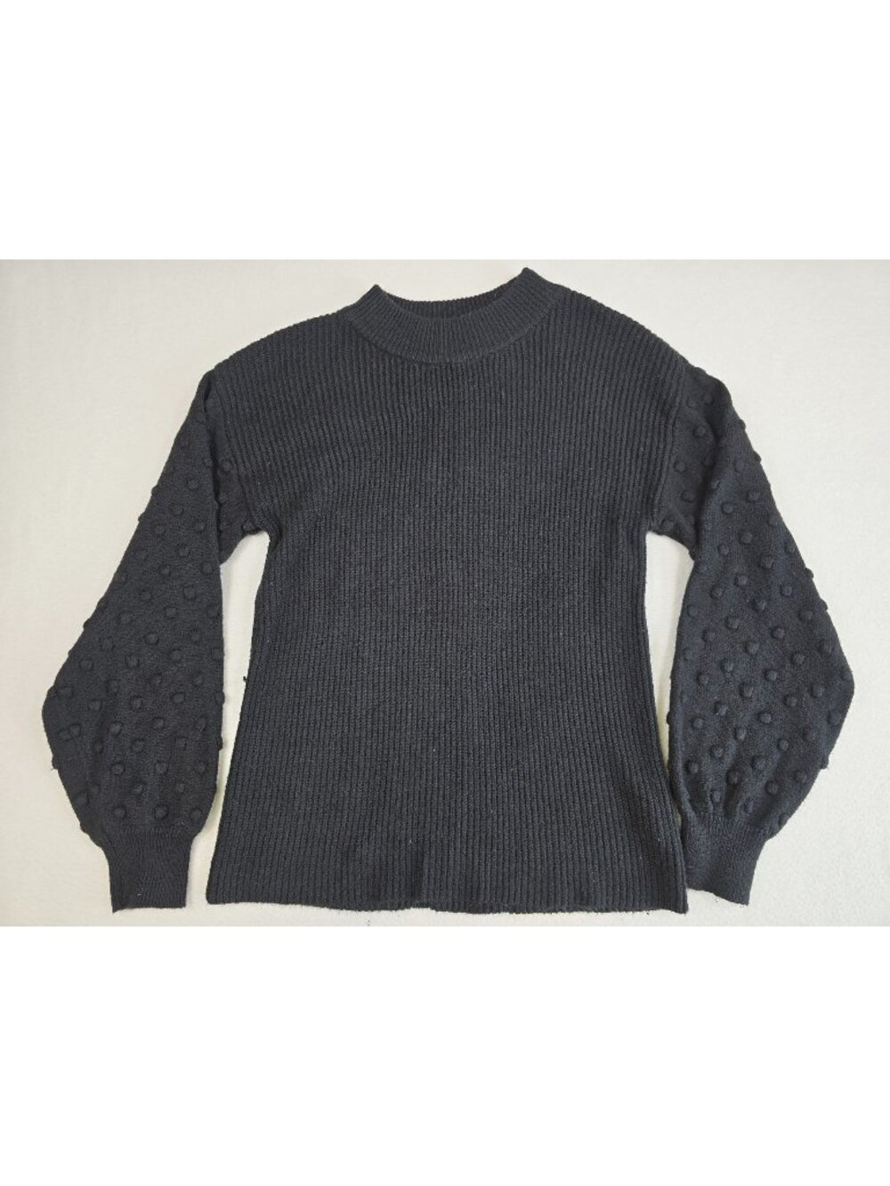 Vince Camuto Medium Black Sweater Textured Dot Sleeves